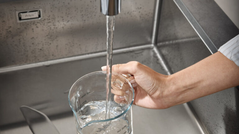 HansGrohe Talis M54 Tek Kollu Eviye Bataryası 270, 1Jet - 72840800