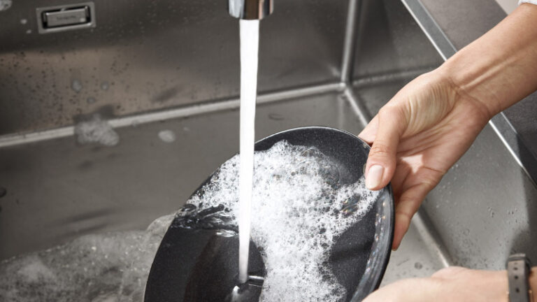 HansGrohe Zesis M33 Tek Kollu Eviye Bataryası, 200, Açma - Kapama Valfi, 1Jet - 74808000